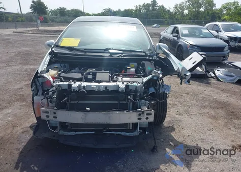 2014 Toyota Prius Four z USA, uszkodzony, nr VIN JTDKN3DU4E1749488